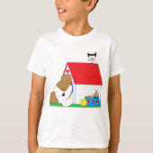 眠っている子犬の犬小屋 かわいいペット Tシャツ (正面)