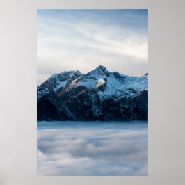 眠っている巨人 ポスター