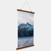 眠っている巨人 吊り下げ型タペストリー (傾斜あり)