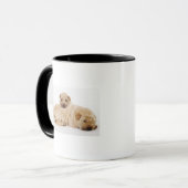 眠っているShar 2匹のPeiの子犬スタジオの打撃 マグカップ (正面左)