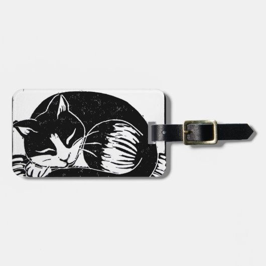 眠るタキシード猫の荷物タグ ラゲッジタグ (正面横)