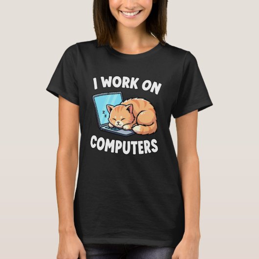眠るネコ コンピューター仕事 ネコ好き ギーク Tシャツ (正面)