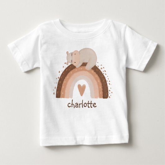 眠れるカワイボーホレインボーHippo Monogram ベビーTシャツ (正面)