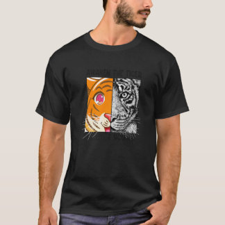 眠れるトラを目覚めさせろ 捕食者ネコ シベリア Tシャツ
