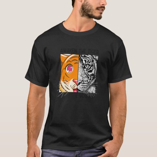 眠れるトラを目覚めさせろ 捕食者ネコ シベリア Tシャツ (正面)