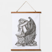 眠れる天使が石の上に 吊り下げ型タペストリー (正面)