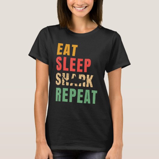 眠食べりサメ繰り返しサメ恋人 Tシャツ (正面)