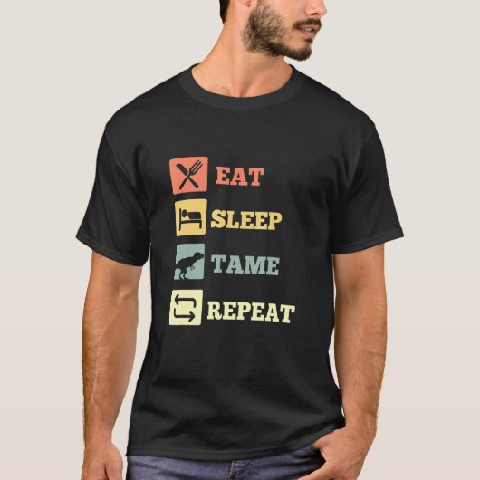 眠食べる飼い慣らし恐竜 Tシャツ (正面)