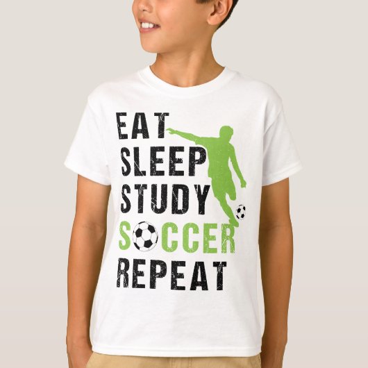 眠食べ勉強サッカー中継ボーイサッカー選手 Tシャツ (正面)