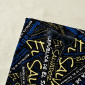 眩しいエルサルバドル国旗の色愛国的 ビーチタオル (インサイチュ)