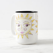 眼鏡をかけた明るい目の太陽 ツートーンマグカップ (正面左)