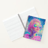 眼鏡をかけた華やかなネオンきらめく女性 ノートブック (内部)