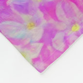 眼鏡をかけた華やかなネオンきらめく女性 フリースブランケット (角)