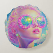 眼鏡をかけた華やかなネオンきらめく女性 ラウンドクッション (裏面)