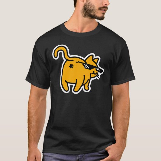 眼鏡を使って笑い猫の尻を顔に当てる Tシャツ (正面)