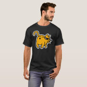 眼鏡を使って笑い猫の尻を顔に当てる Tシャツ (正面フル)