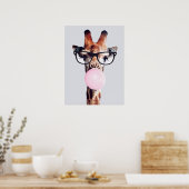 眼鏡を掛けたキリン吹のピンクのバブルガム ポスター (キッチン)