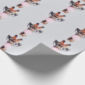 眼鏡を掛けたキリン吹はピンクのバブルガムを着ている ラッピングペーパー (角)