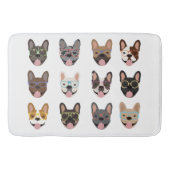 眼鏡フランスのをかけている可愛いブルドッグ バスマット (正面)