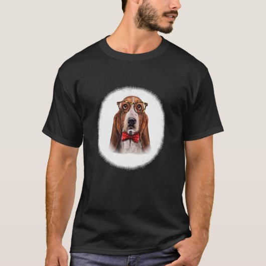 眼鏡及び蝶タイクラシックプのバセット犬 Tシャツ (正面)
