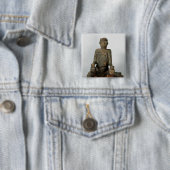 着席させた人の彫像、Mbembe、ナイジェリア 缶バッジ (インサイチュ)