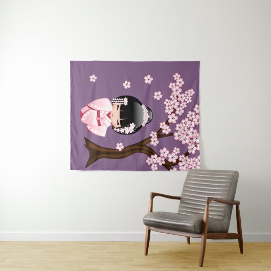 着物のKokeshiの白い人形-かわいい芸者女の子 タペストリー (インサイチュ(横))