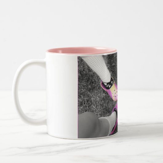 着色されたCrocs及び柔らかい靴のマグ ツートーンマグカップ (左)