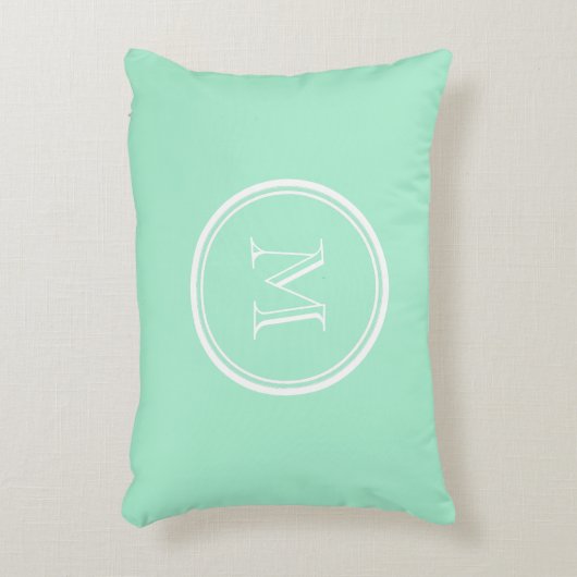 着色される軽く真新しい緑の上限一致 アクセントクッション (正面(垂直))