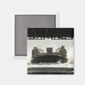 着陸船のエアクッションが入る準備をする マグネット (正面/裏面)