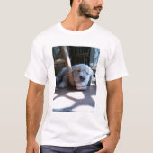 睡眠のゴールデン・リトリーバーの子犬 Tシャツ (正面)