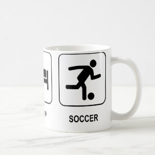 睡眠のサッカーのマグを食べて下さい コーヒーマグカップ