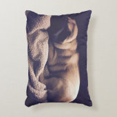 睡眠のパグの枕 アクセントクッション (正面(垂直))