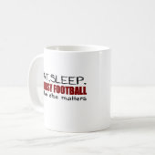 睡眠のファンタジーのフットボールを食べて下さい コーヒーマグカップ (正面左)