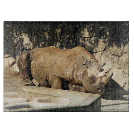 睡眠中のサイ カッティングボード (正面)