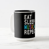 睡眠食べミュージカルリピート、ブロードウェイ演技ギフト ツートーンマグカップ (正面左)