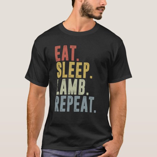 睡眠食べラムの繰り返しラム Tシャツ (正面)