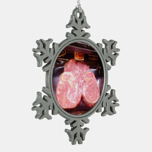 睾丸のクリスマスのおもしろいな装飾の子牛の肉牛ステーキ スノーフレークピューターオーナメント (左)