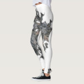 「矛盾した構造」、女性のレギンス レギンス (左)