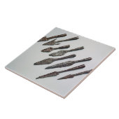 矢じり、鉄器時代(鉄) タイル (側面)