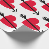 矢のバレンタインデーの赤いハート ラッピングペーパー (角)