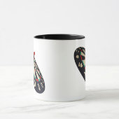 矢を射るように狙って突進し マグカップ (中央)