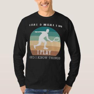 知り合いのスノーボで斜面を征服おもしろい Tシャツ