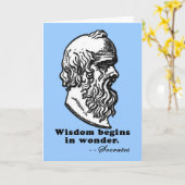 知恵は驚異Socratesの引用文のTシャツで始まります カード (黄色い花)