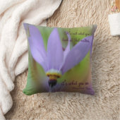 知覚引用文紫感動的花 クッション (ブランケット)