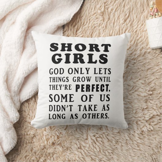 短い女の子の枕 クッション (ブランケット)