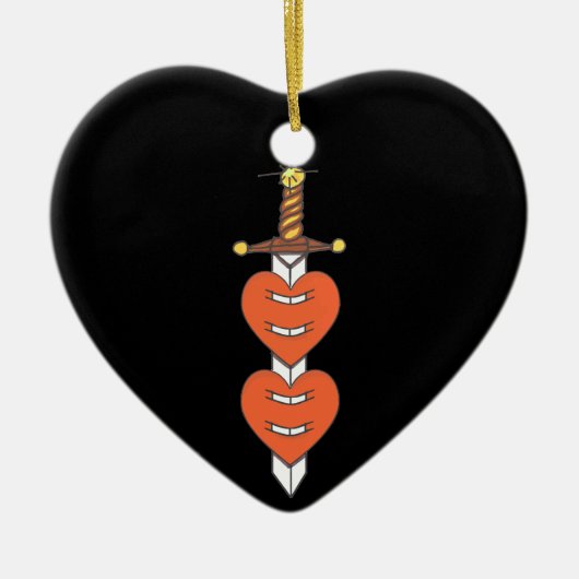 短剣およびハートのクラシックなナイフの入れ墨のデザイン セラミックオーナメント (正面)