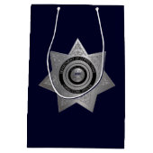 矯正将校バッジ,シルブブルー抱き枕 ミディアムペーパーバッグ (裏面)