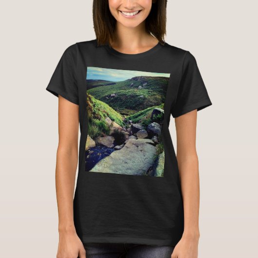 石からの眺め Tシャツ (正面)