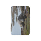 石で休んでいるカメ バスマット (正面縦)