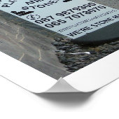 石で囲まれた ポスター (角)